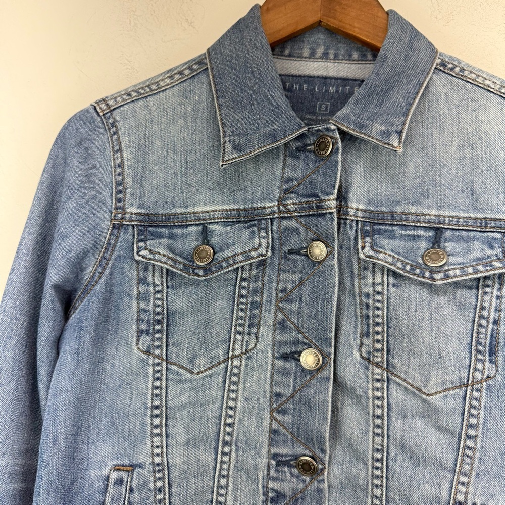 The Limited size Small Women’s Blue Distressed Denim Button Up Jean Jacket - Picture 2 of 8